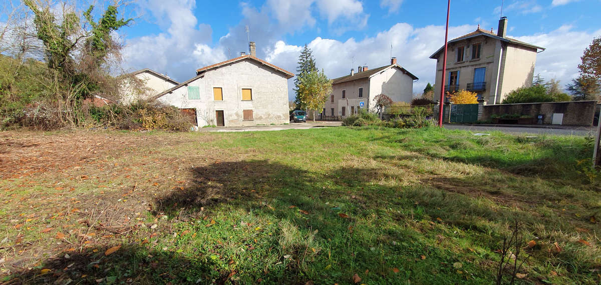 Terrain à CHATILLON-LA-PALUD