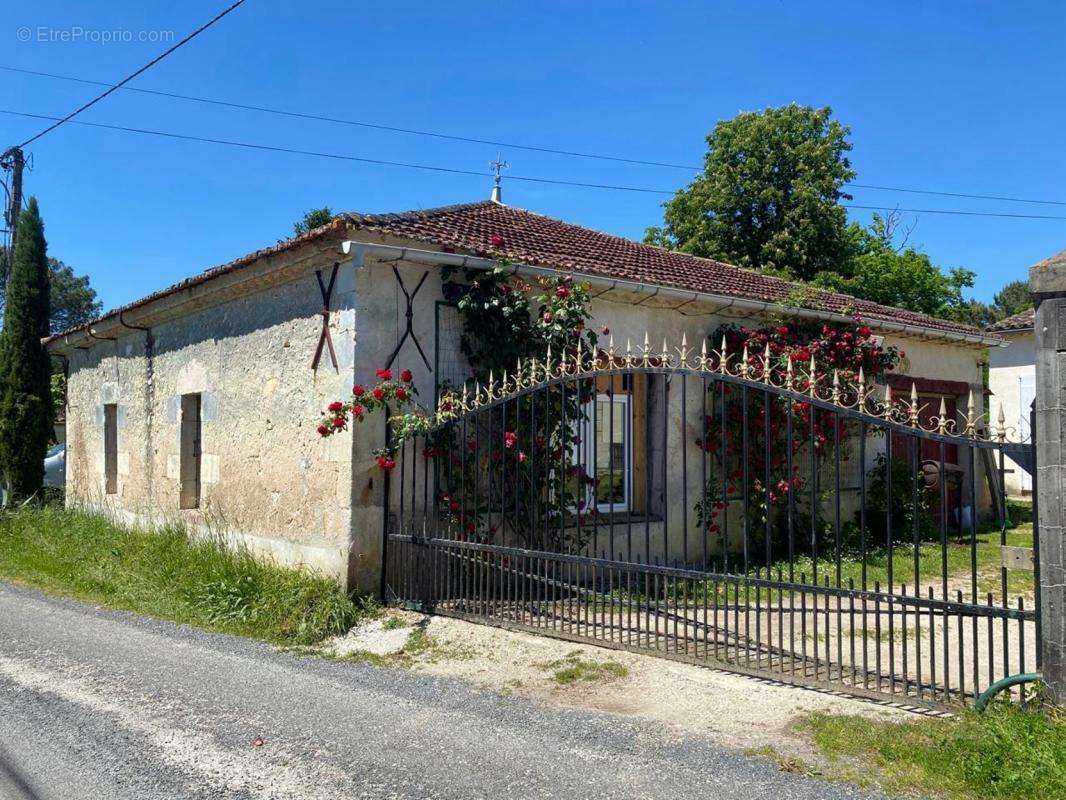 Maison à REIGNAC