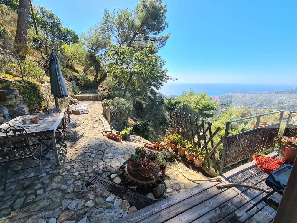 Maison à MENTON