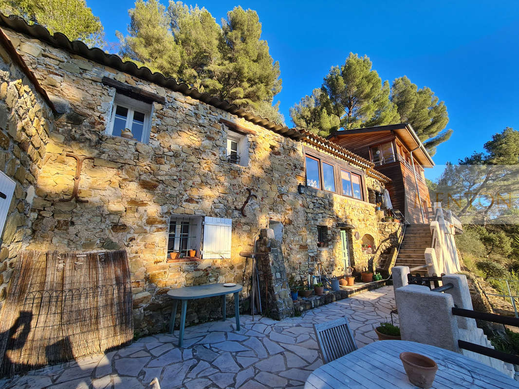 Maison à MENTON