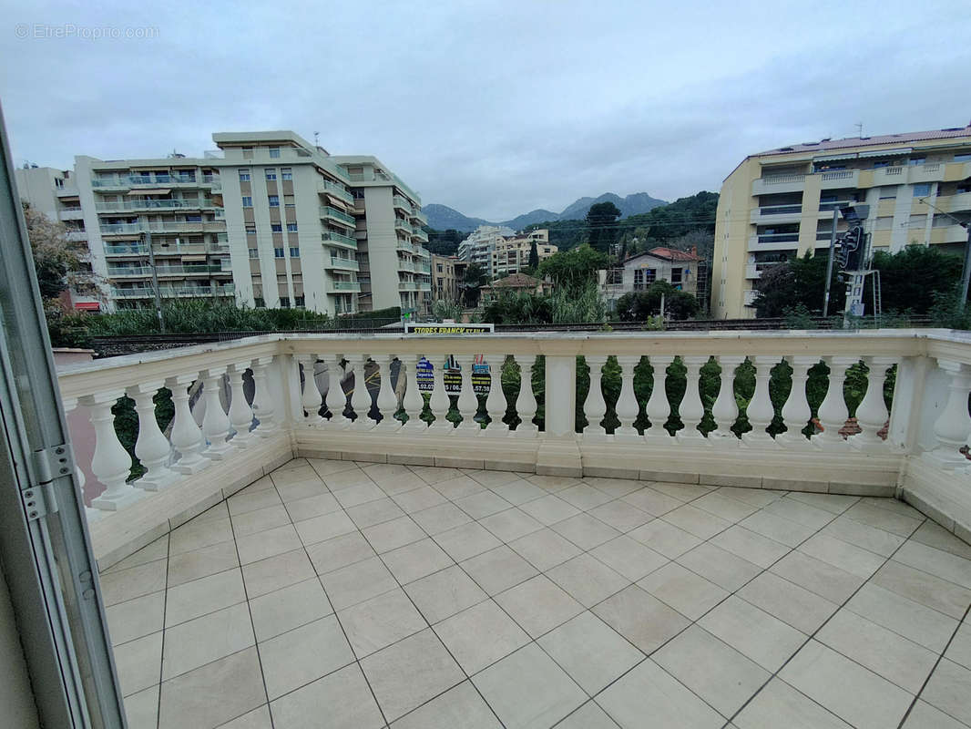 Appartement à MENTON