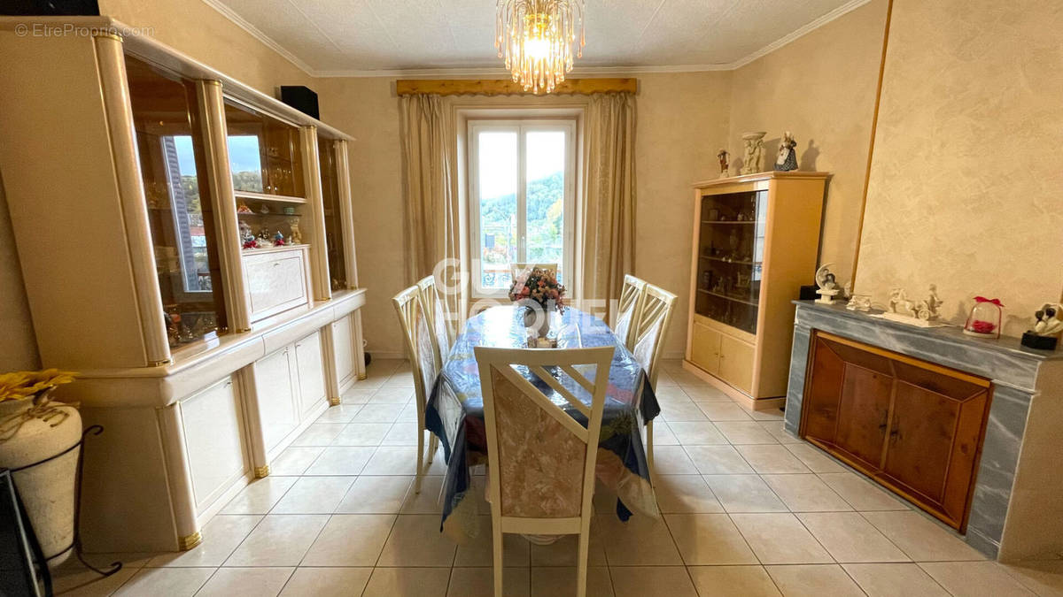 Appartement à GIVORS