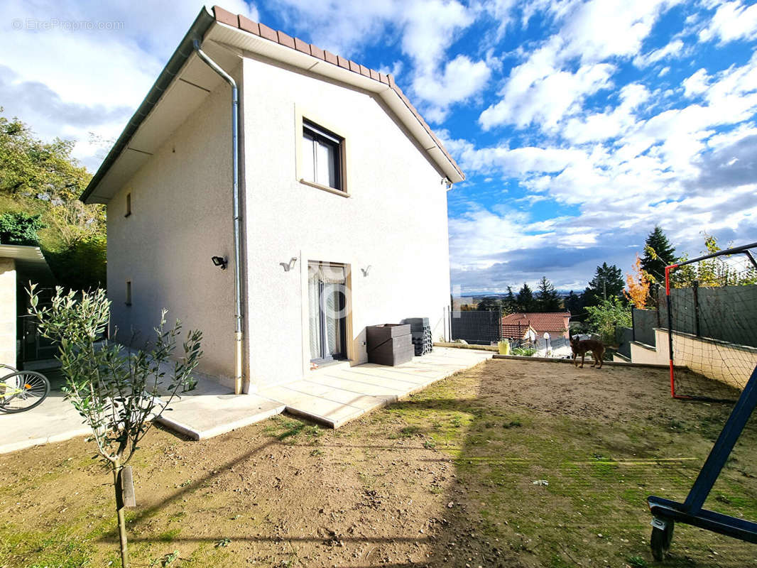 Maison à RILLIEUX-LA-PAPE