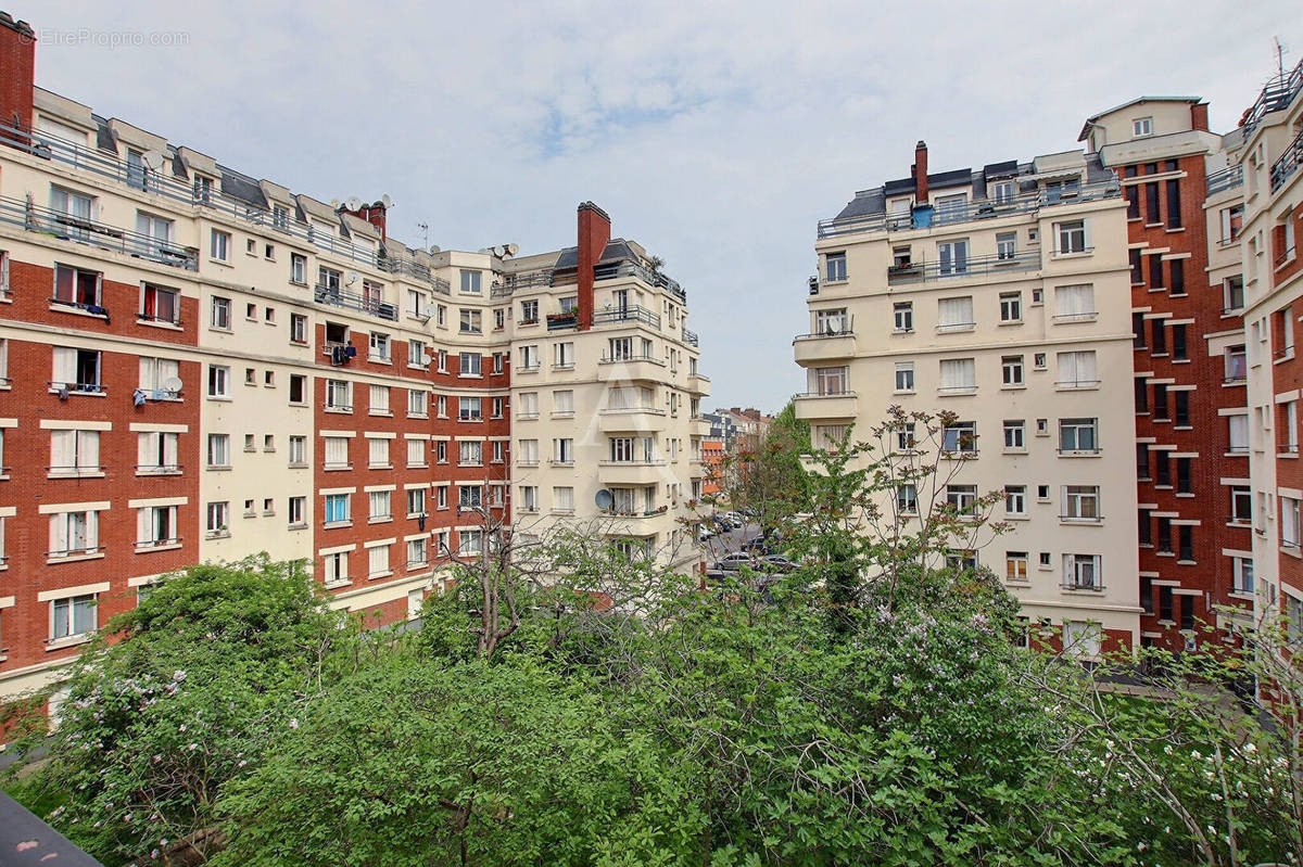 Appartement à AUBERVILLIERS