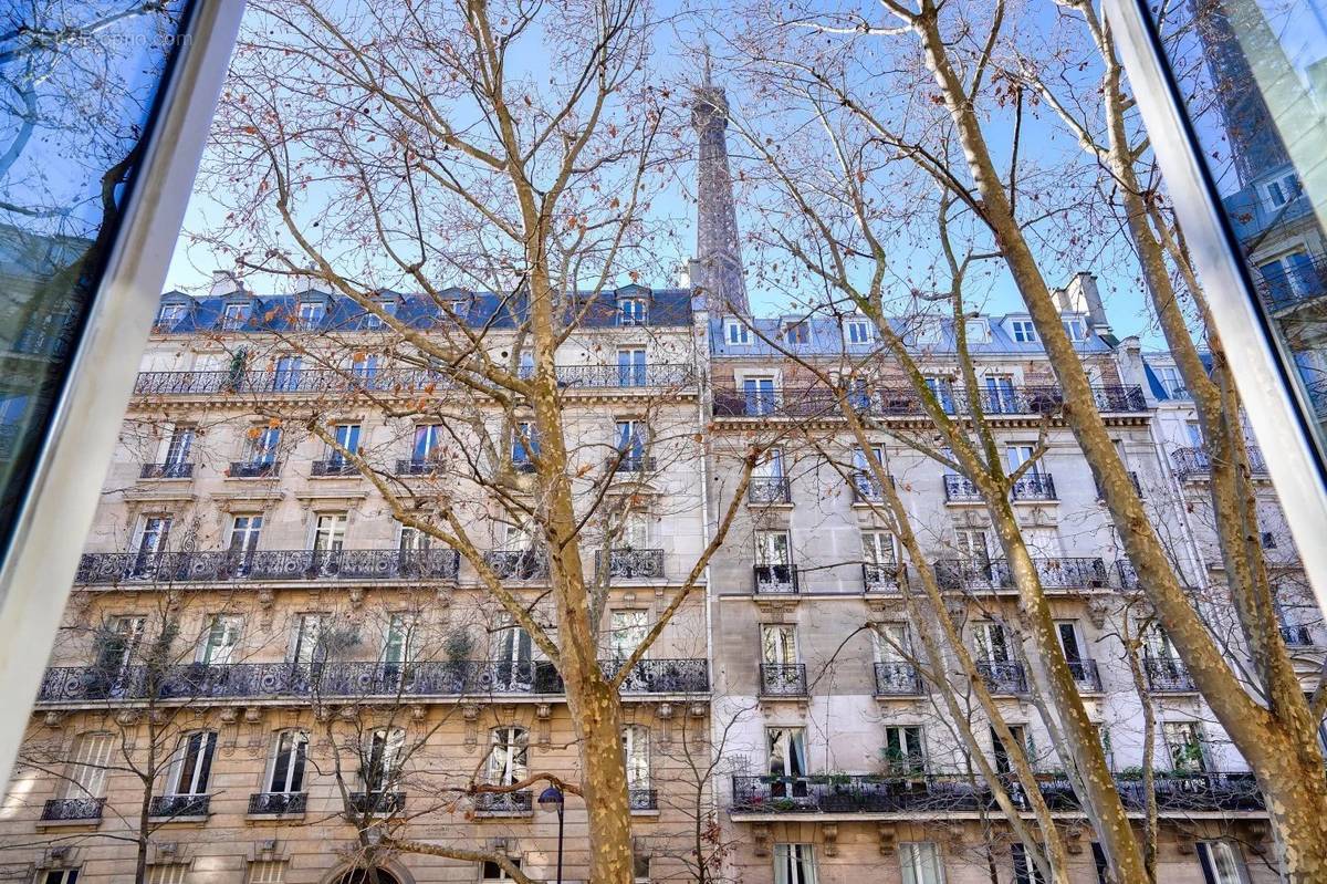 Appartement à PARIS-7E