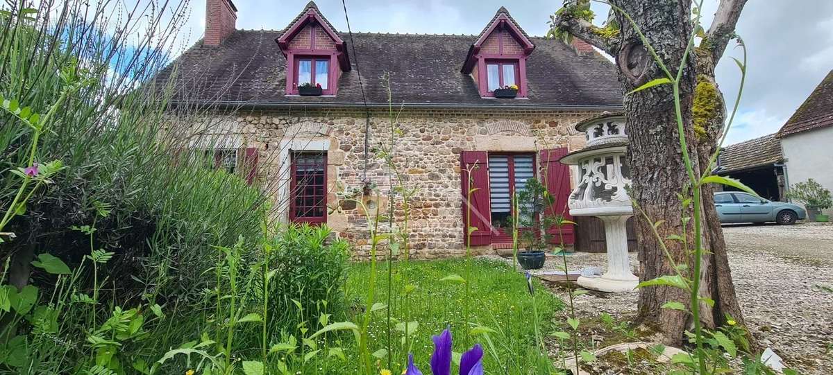 Maison à CERILLY