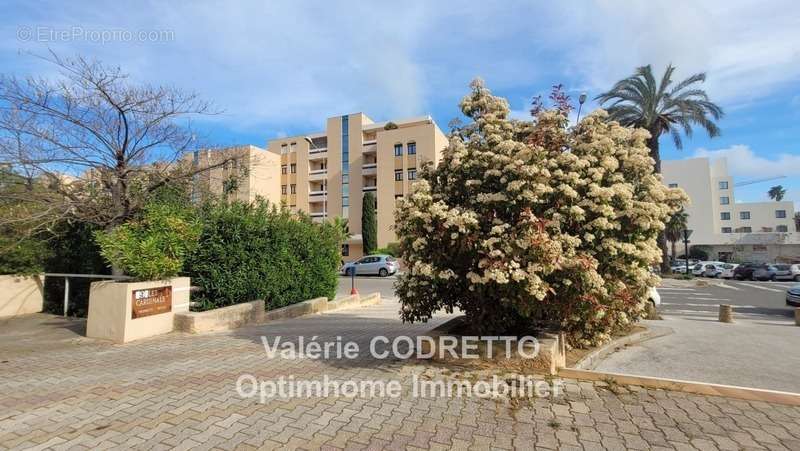 Appartement à HYERES