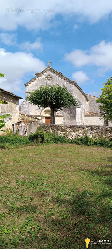 Maison à SAINT-CIERS-DU-TAILLON