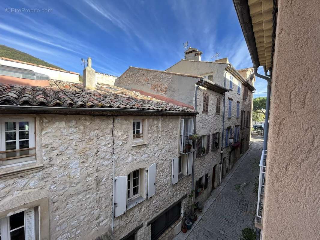 Maison à TOURRETTES-SUR-LOUP