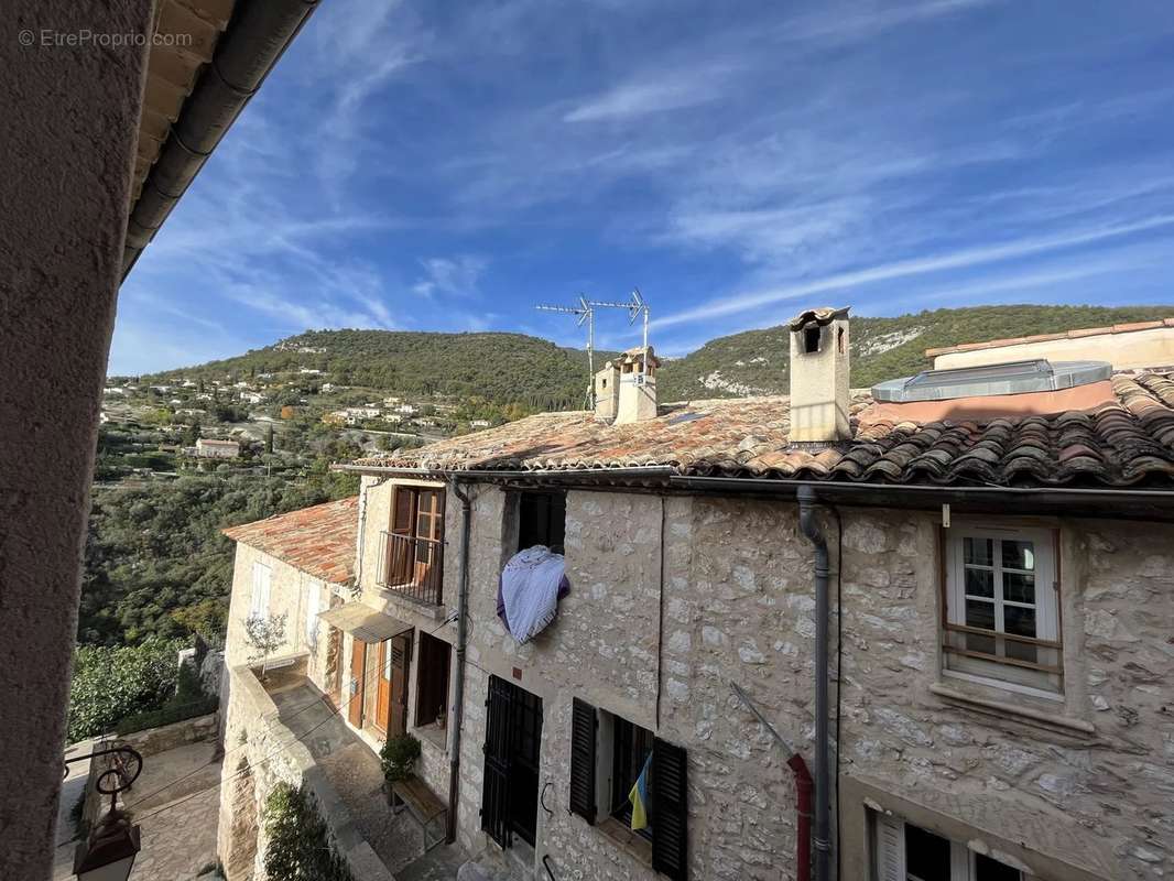 Maison à TOURRETTES-SUR-LOUP