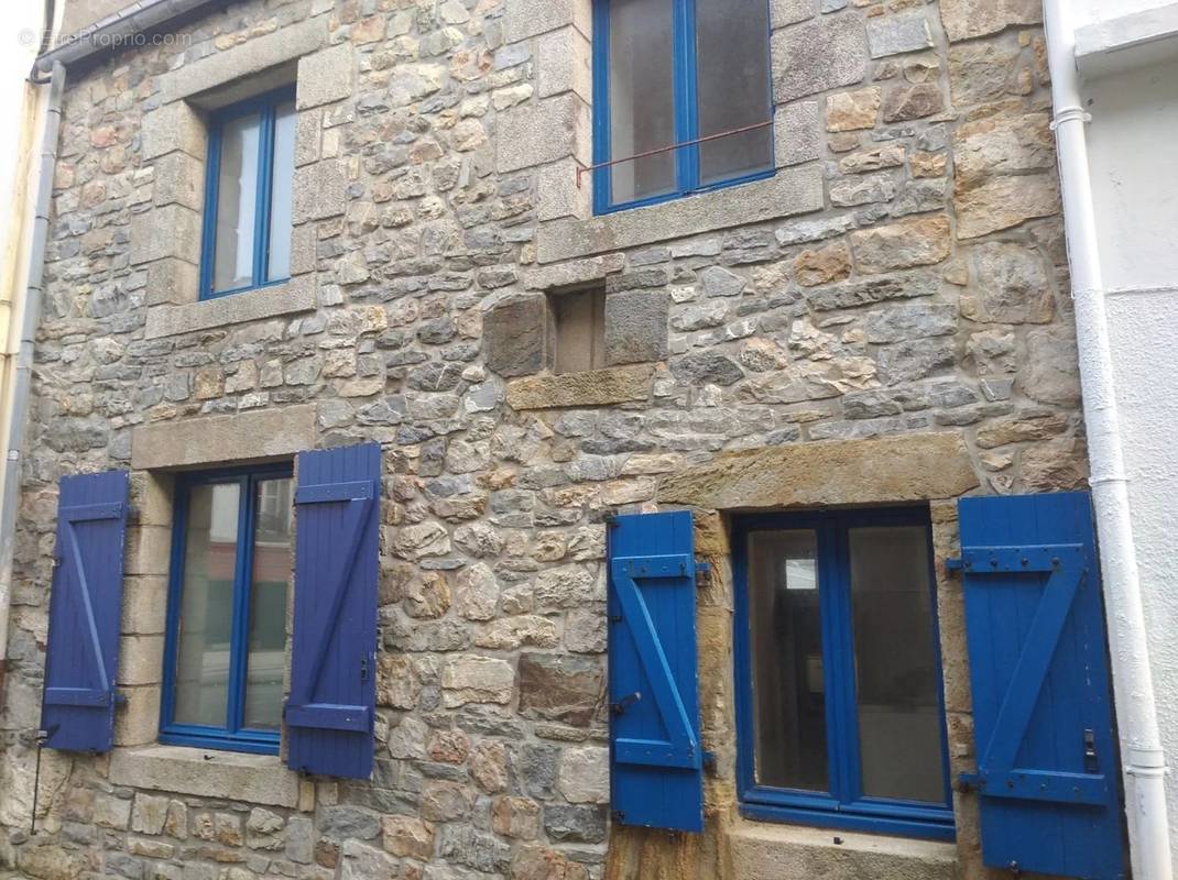 Maison à CAMARET-SUR-MER