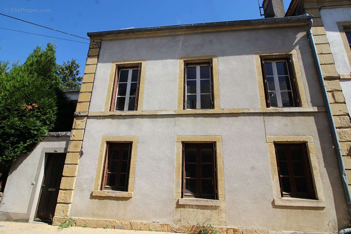 Maison à PREMERY