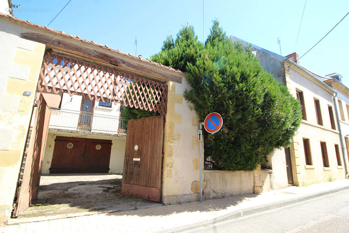 Maison à PREMERY