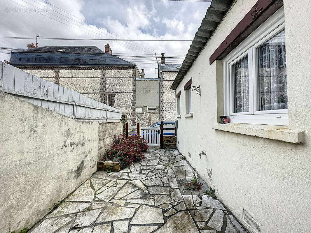 Maison à SOTTEVILLE-LES-ROUEN