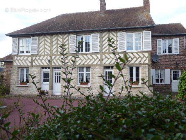 Maison à PONT-L&#039;EVEQUE