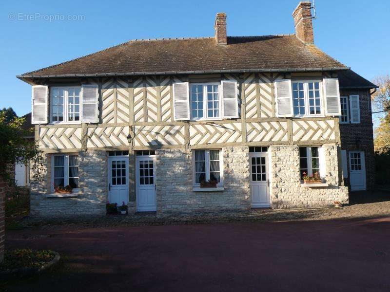 Maison à PONT-L&#039;EVEQUE