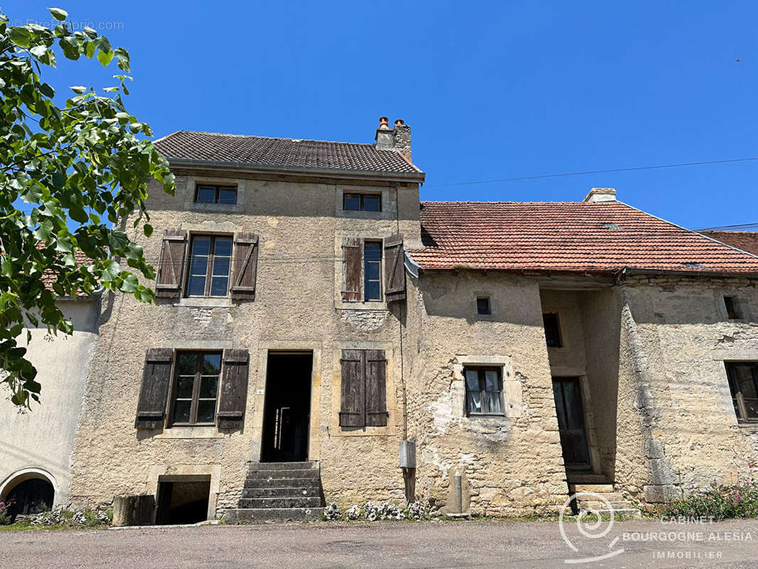 Maison à BAIGNEUX-LES-JUIFS