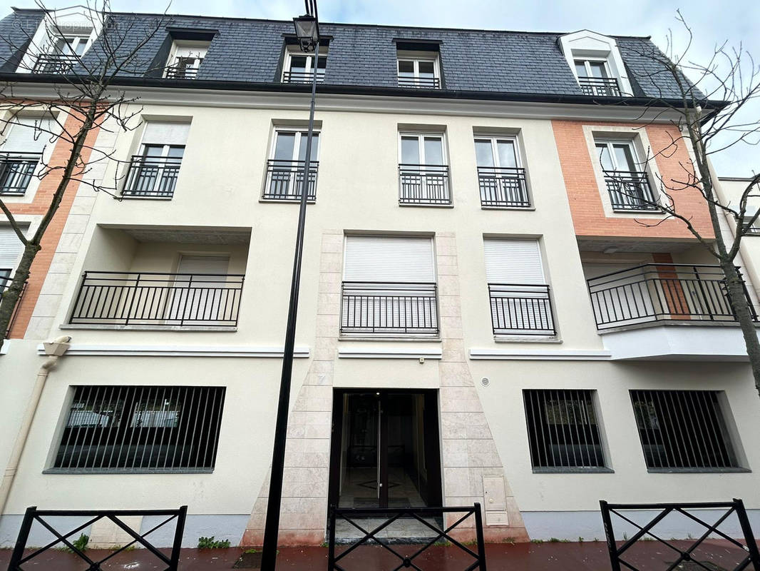 Appartement à SAINT-MAUR-DES-FOSSES