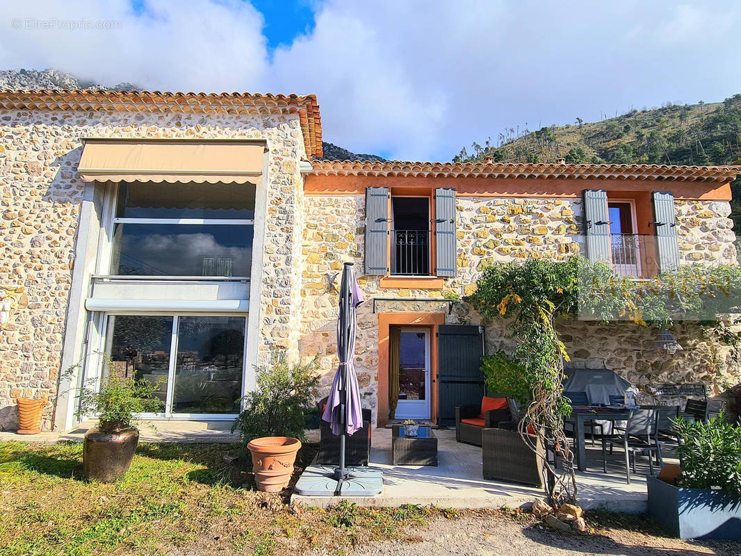 Maison à MENTON