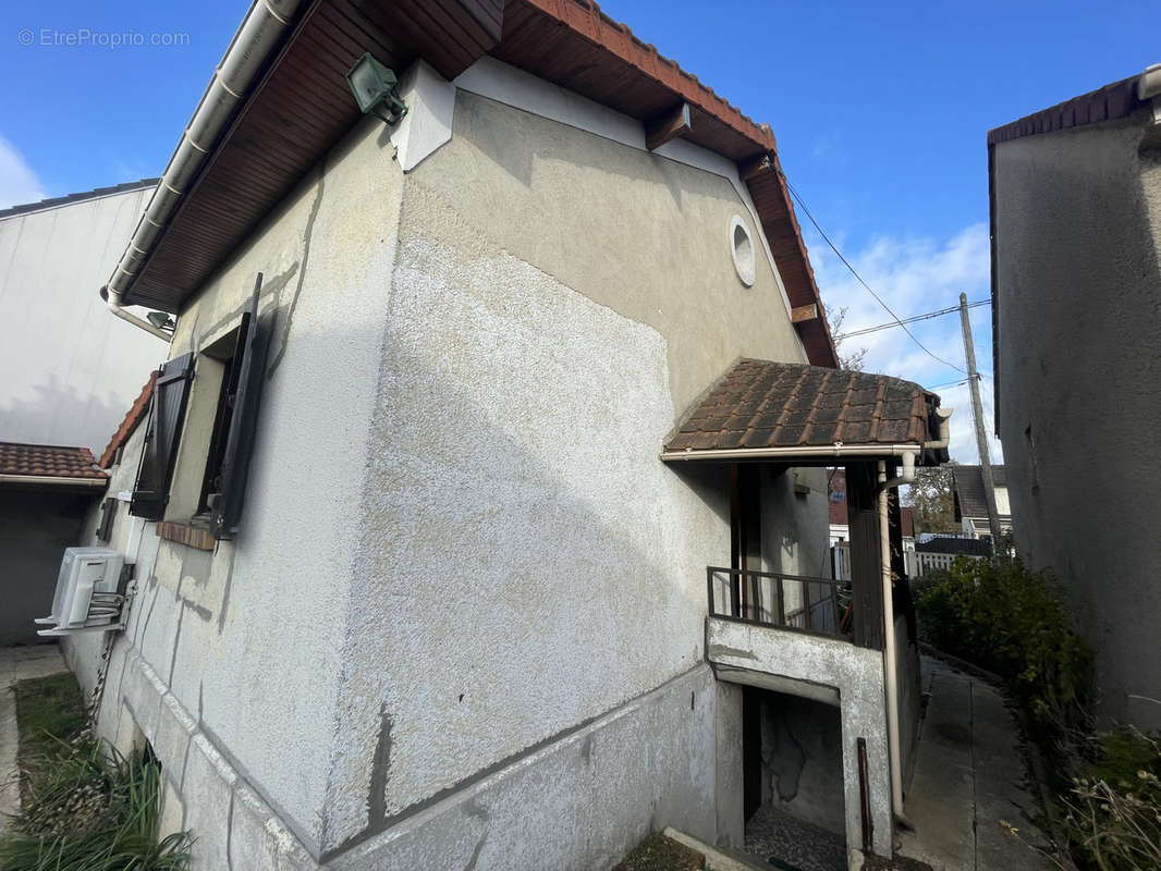 Maison à CHELLES