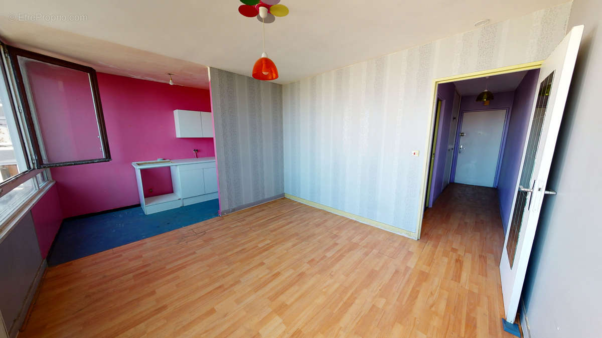 Appartement à AUBERVILLIERS