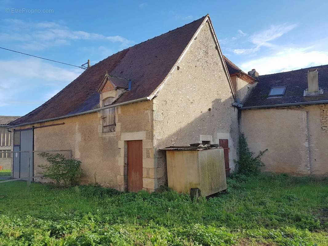 Maison à BETHINES