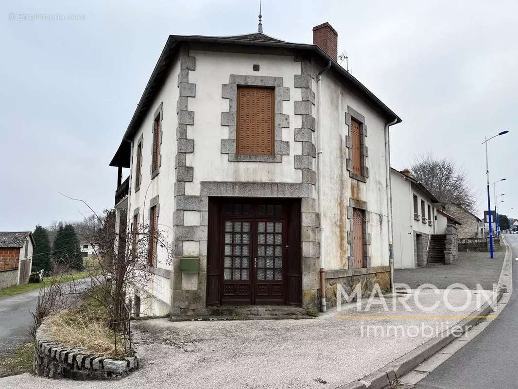 Maison à SAINT-AVIT