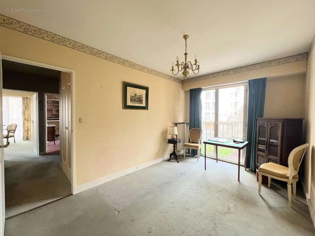 Appartement à VERSAILLES