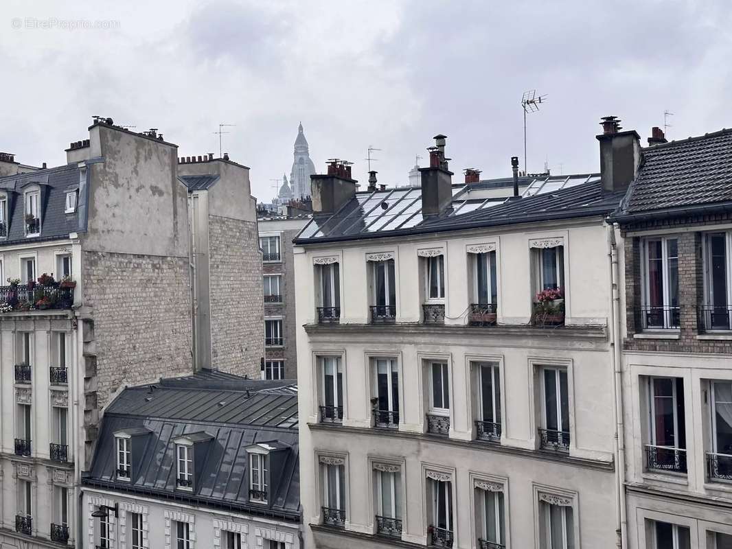 Appartement à PARIS-18E