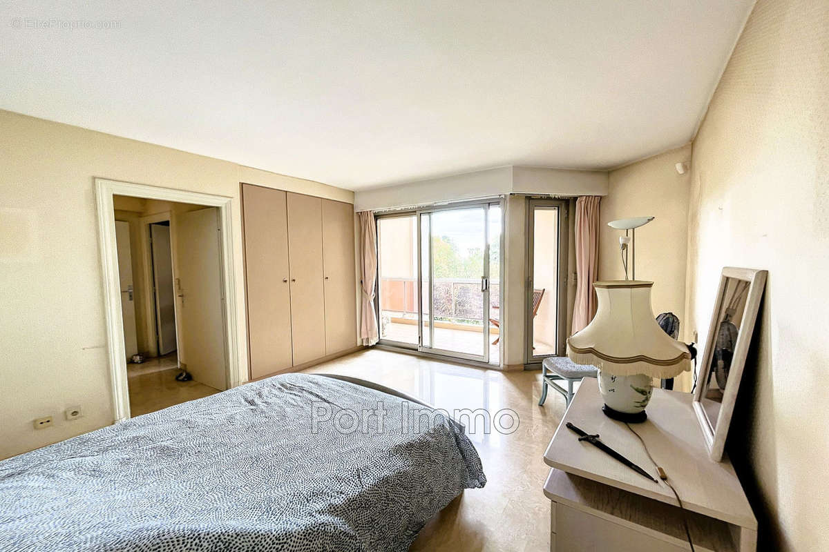 Appartement à CAGNES-SUR-MER