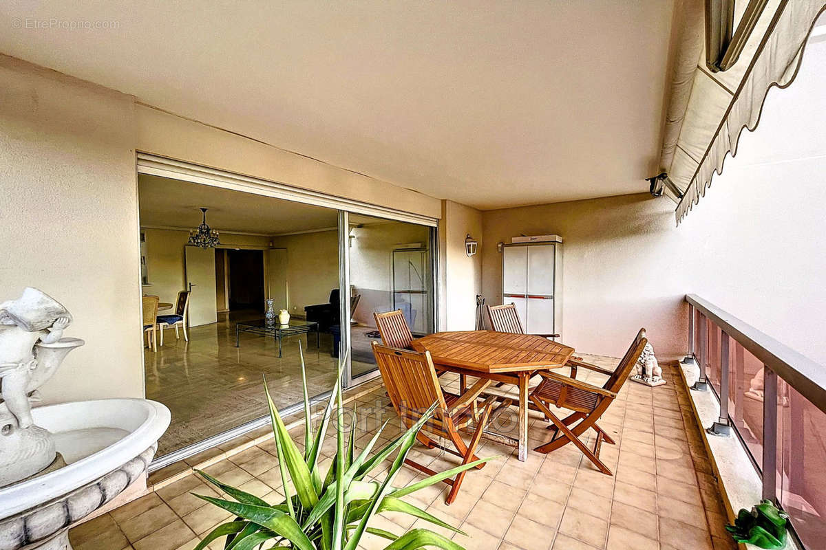 Appartement à CAGNES-SUR-MER