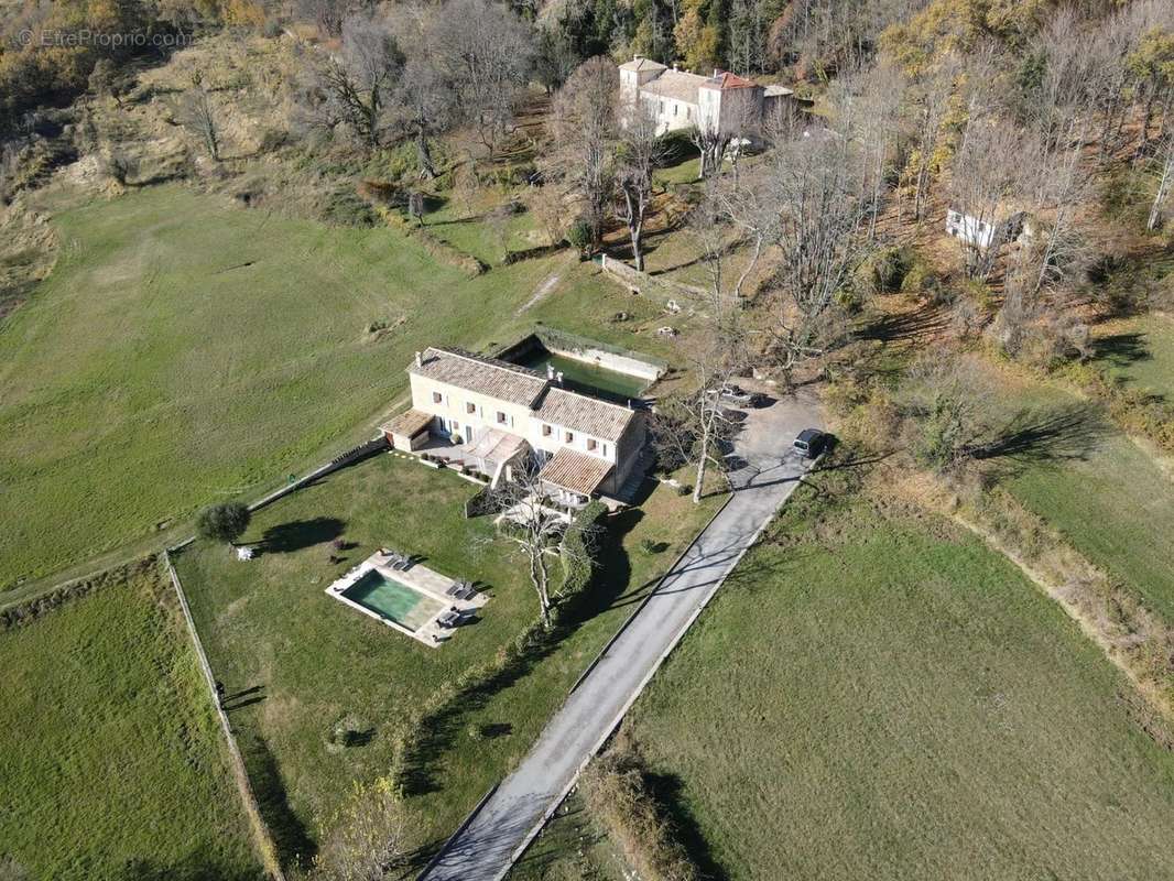 Maison à TOURRETTES-SUR-LOUP