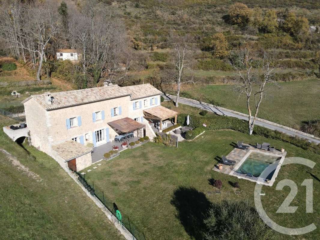 Maison à TOURRETTES-SUR-LOUP