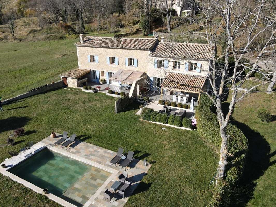 Maison à TOURRETTES-SUR-LOUP