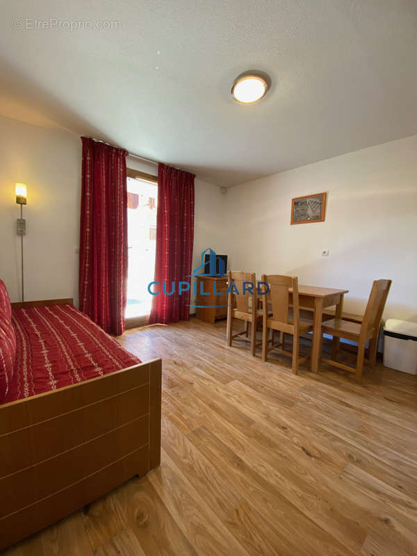 Appartement à ALBIEZ-MONTROND