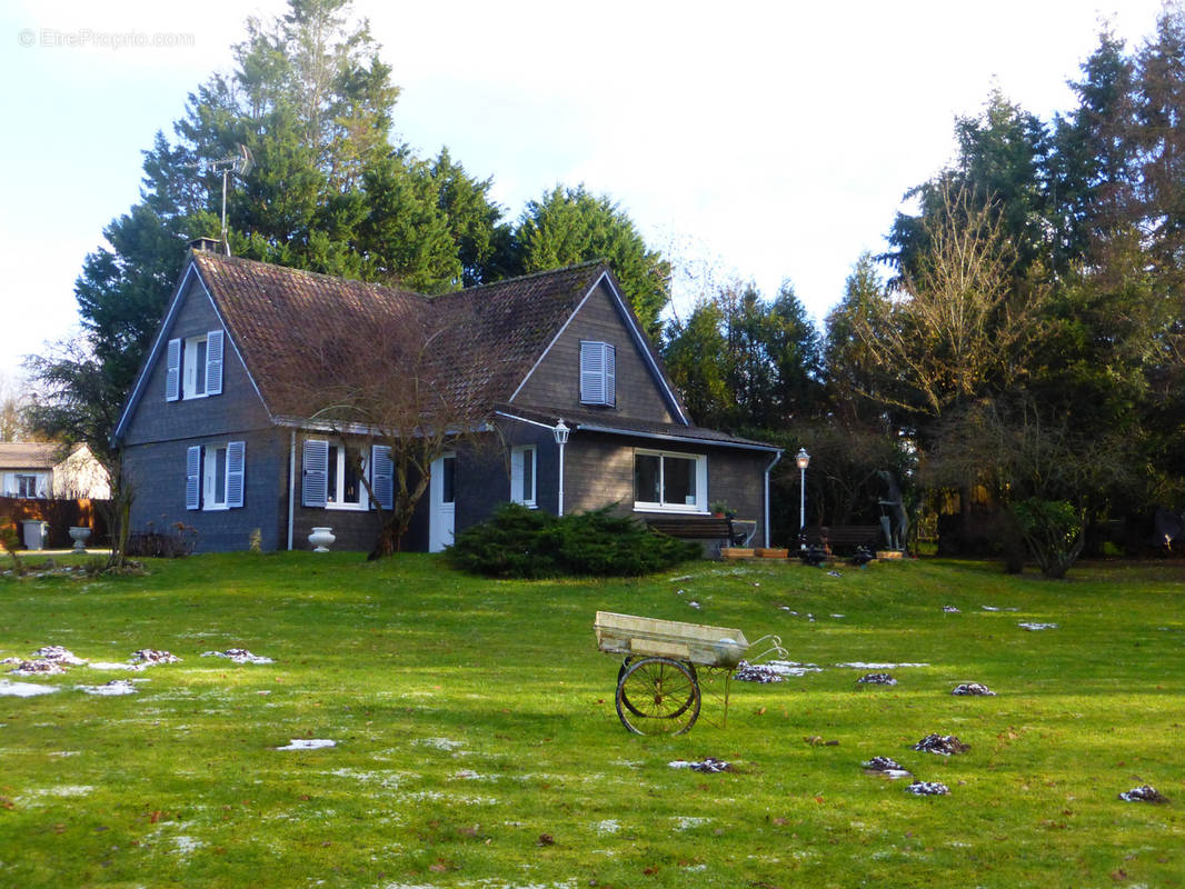 Maison à CONDE-SUR-VESGRE