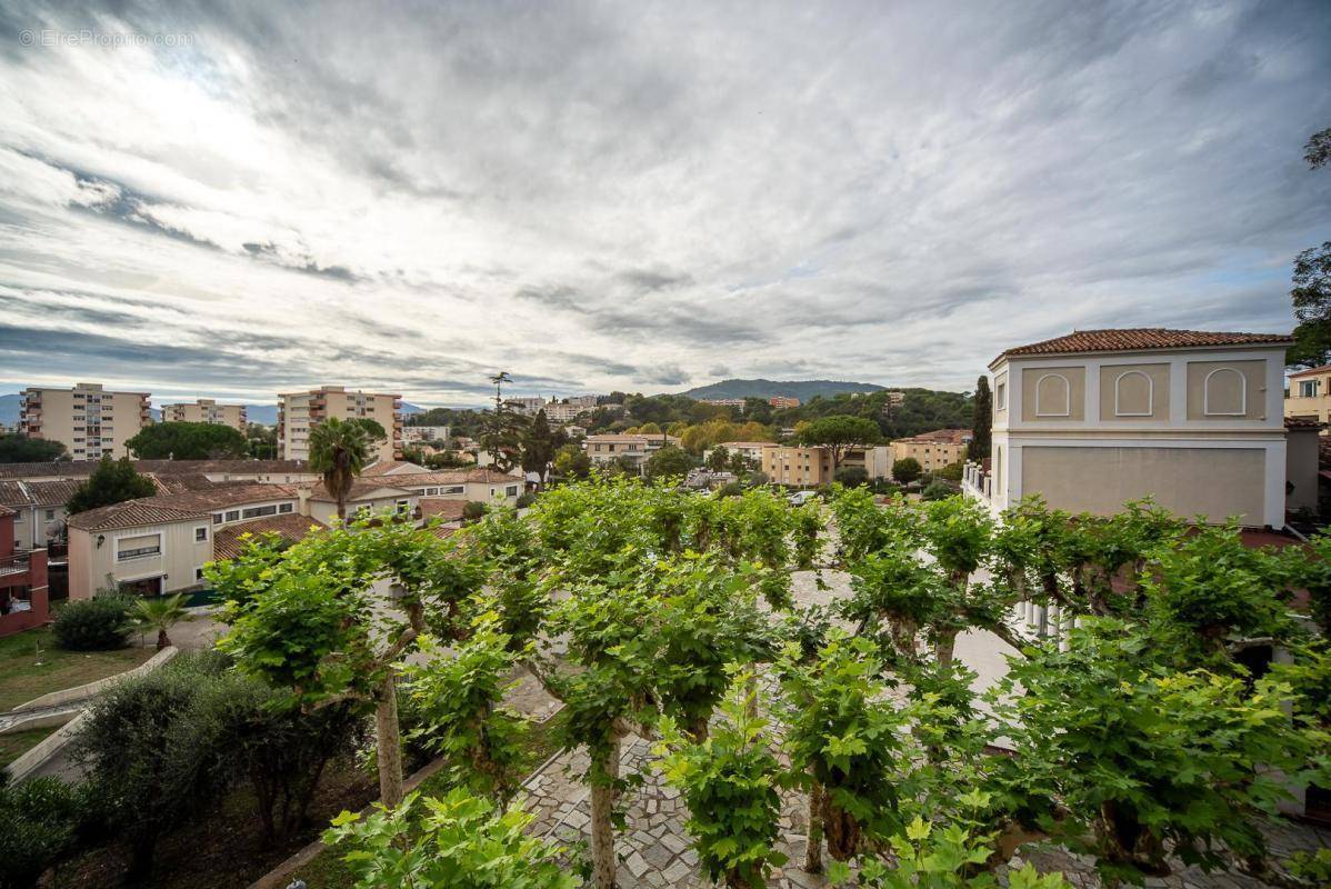 Appartement à LE CANNET