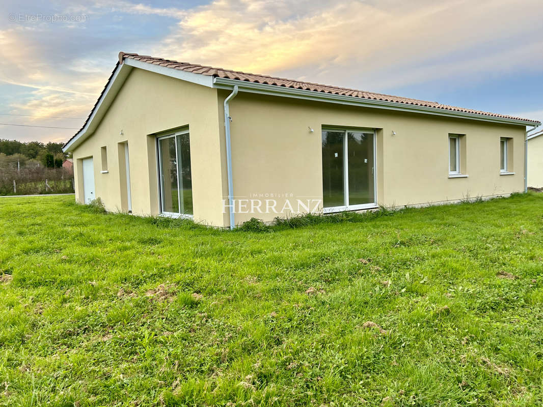 Maison à CASTILLON-LA-BATAILLE