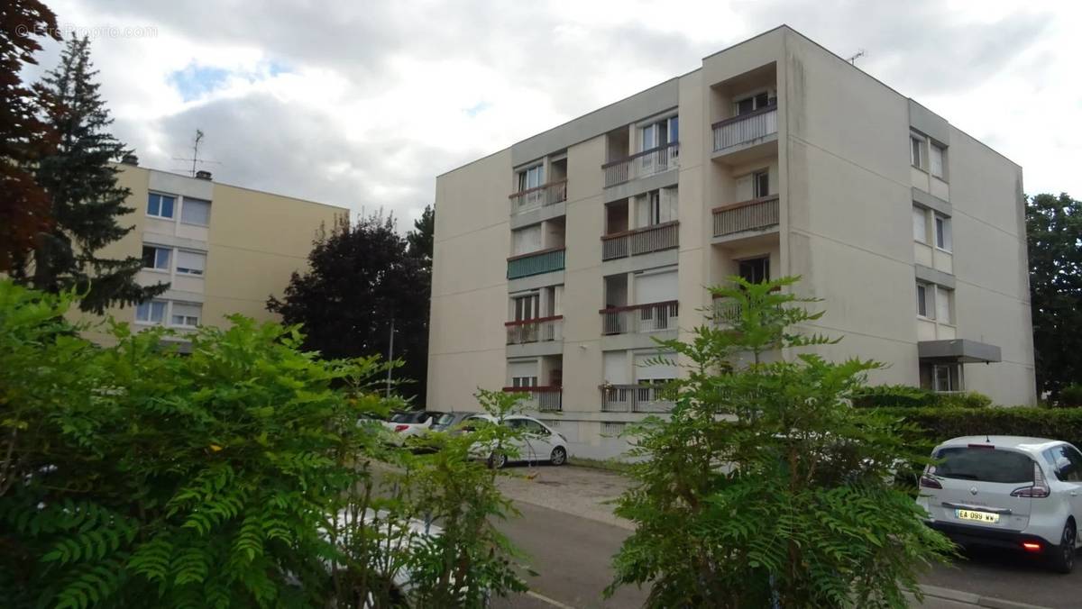 Appartement à CHEVIGNY-SAINT-SAUVEUR