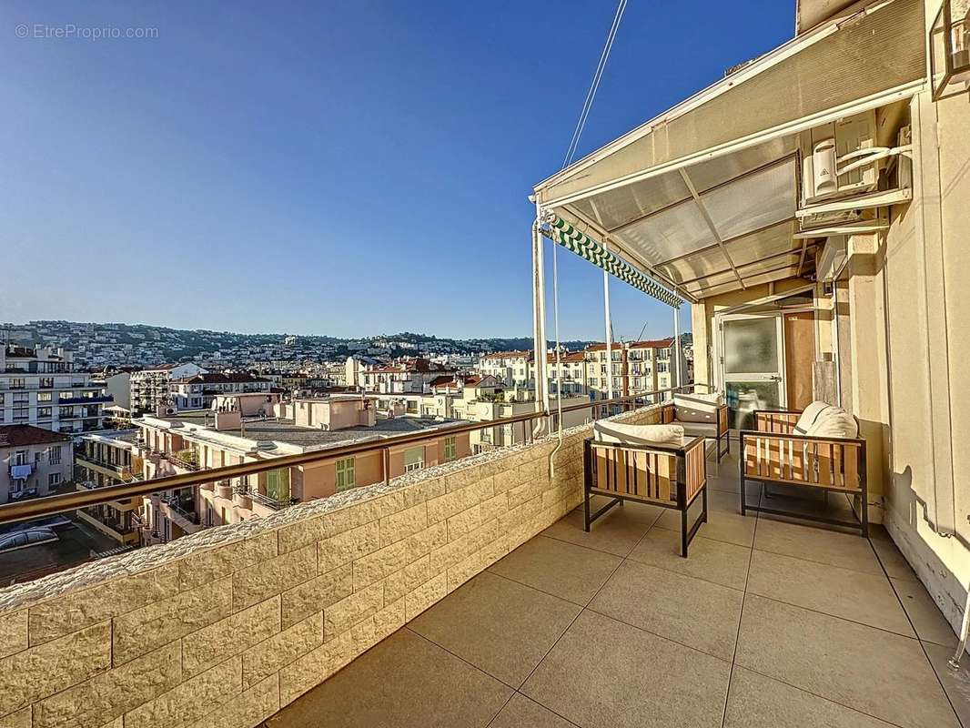 Appartement à NICE