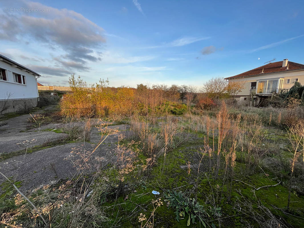 Terrain à BRIEY