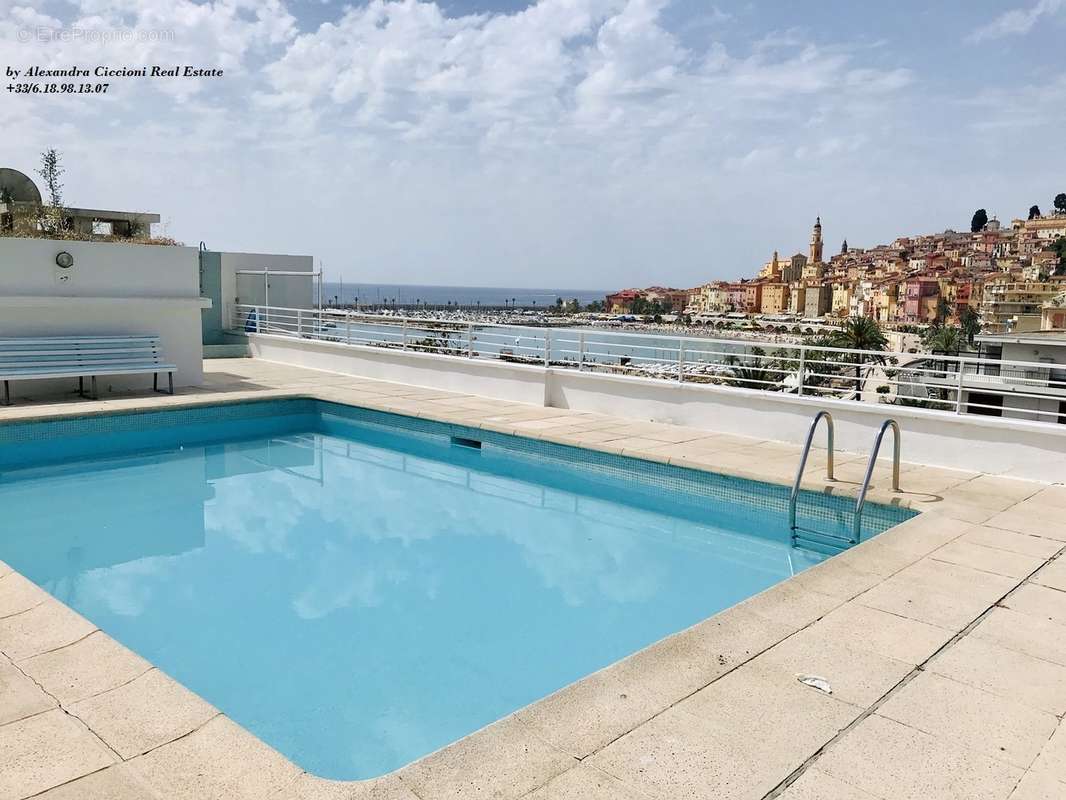 Piscine immeuble - Appartement à MENTON