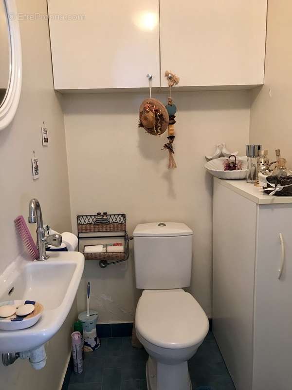 WC séparée - Appartement à MENTON