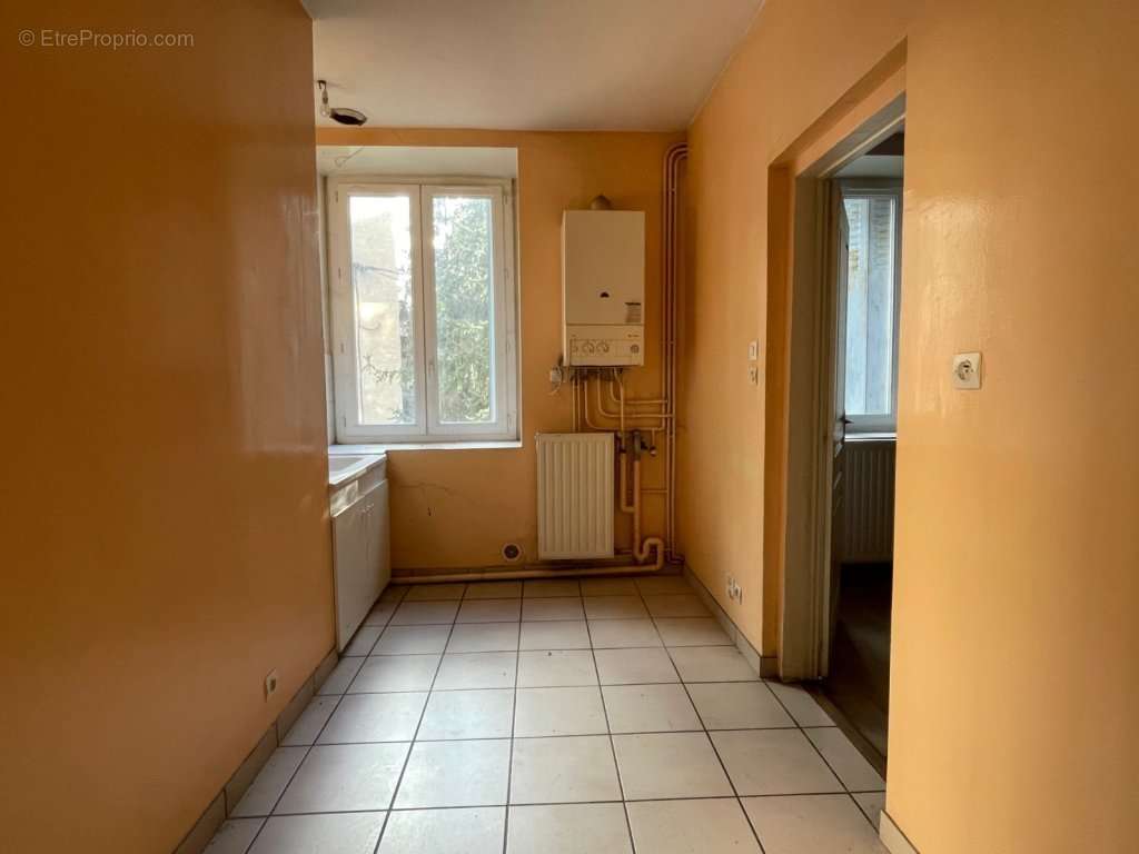 Appartement à SAINT-MARTIN-LA-PLAINE