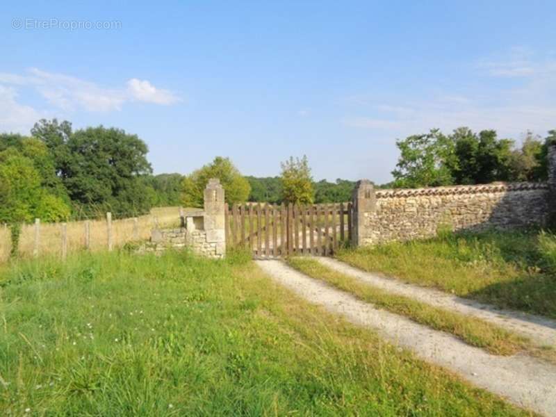 Maison à GARAT