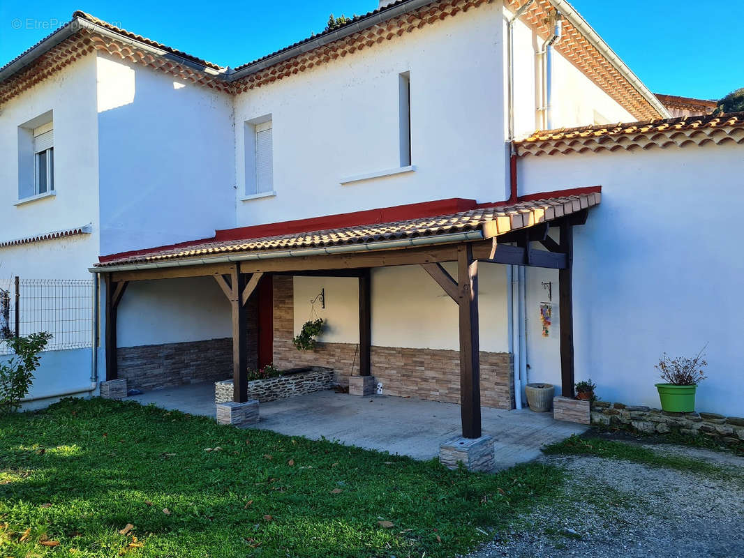 Maison à LES SALLES-DU-GARDON