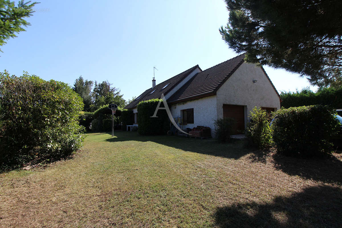 Maison à VINEUIL