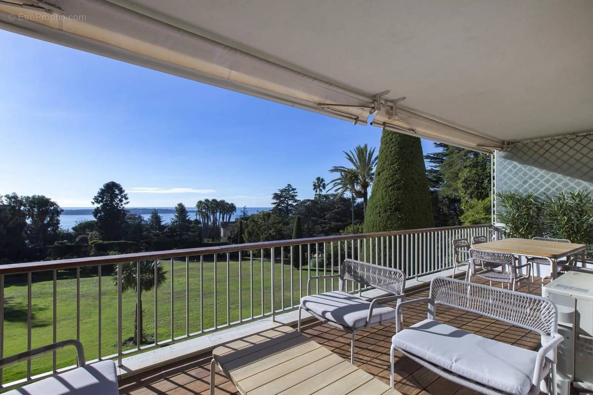 Appartement à CANNES