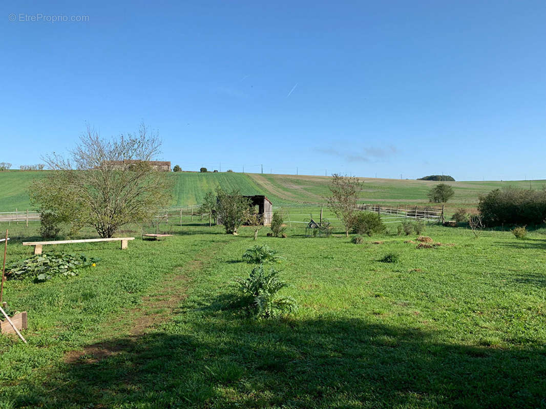 Maison à SERIGNY