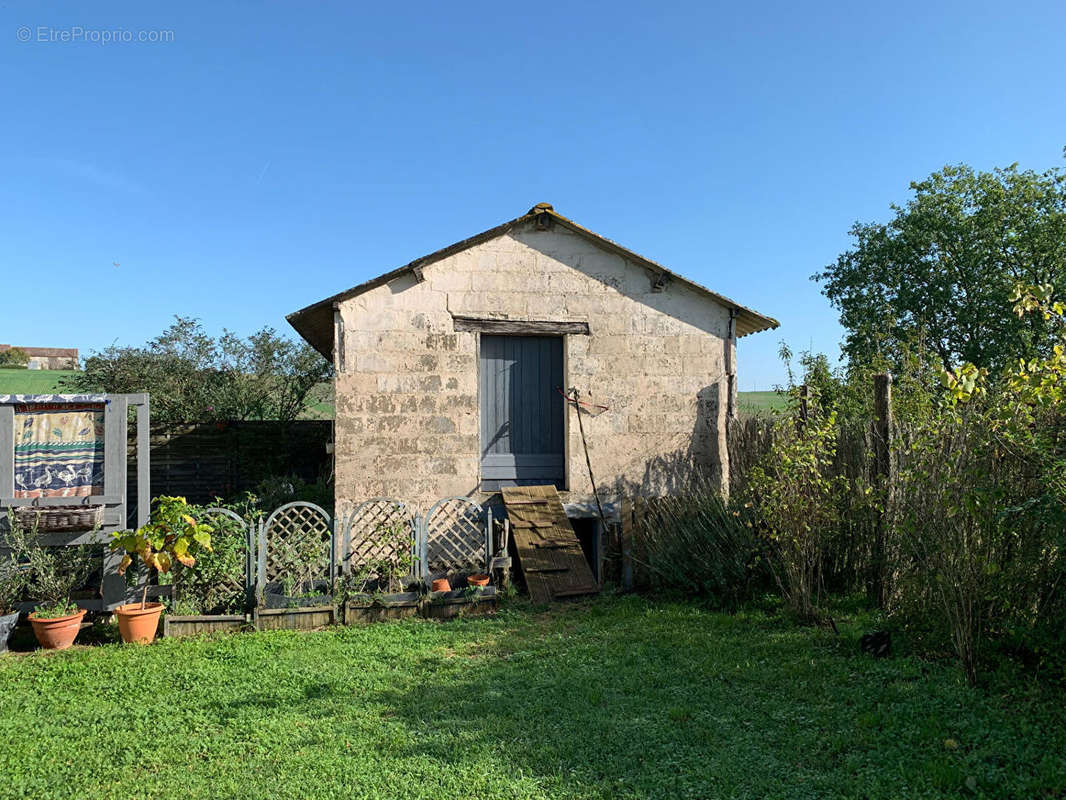 Maison à SERIGNY